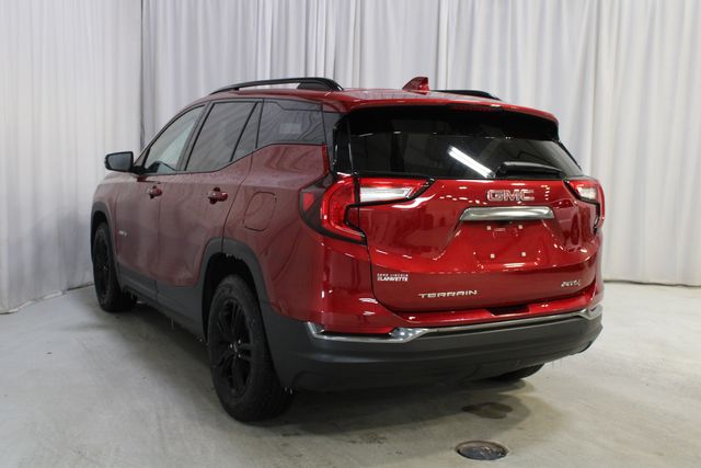 Used 2023 Red GMC AT4 image 25