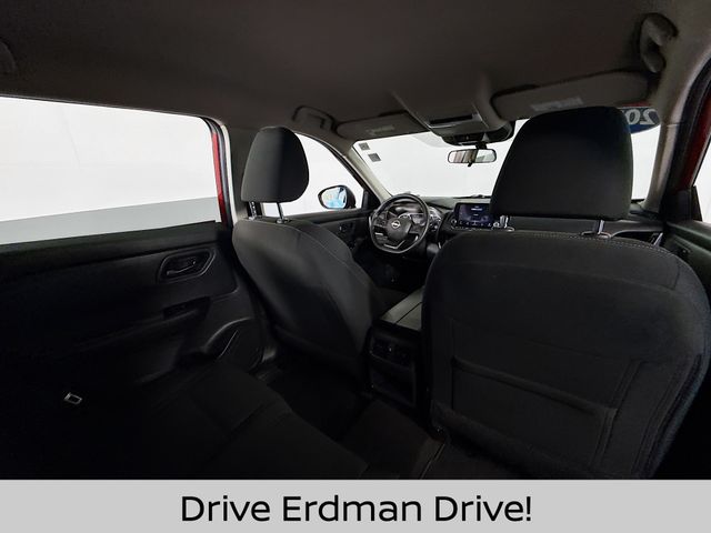 Used 2025 Nissan Rogue SUV