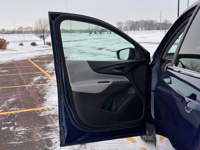 2022 Chevrolet Equinox FWD LT