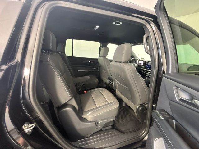 Used 2024 Chevrolet Traverse SUV
