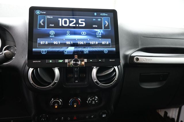 Used 2017 Jeep Wrangler SUV