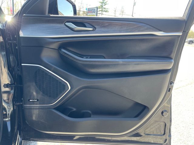 2023 Jeep Grand Cherokee Laredo - Diamond Black Crystal Pearlcoat exterior view 16