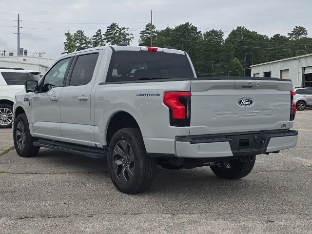 2024 Ford F-150 Lightning Flash:L166959A