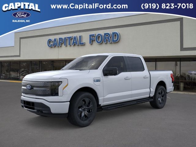 Oxford White 2025 Ford F-150 Lightning Flash SuperCrew AWD Pickup Truck All-Wheel Drive Automatic