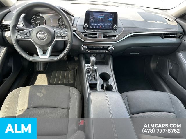 Used 2025 Gray Nissan 2.5 SV image 27