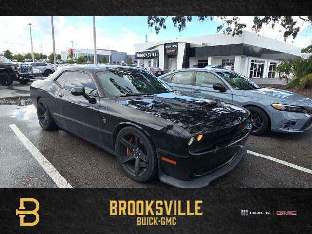 Pitch Black Clearcoat 2017 Dodge Challenger Coupe Rear-Wheel Drive 8-Speed Automatic