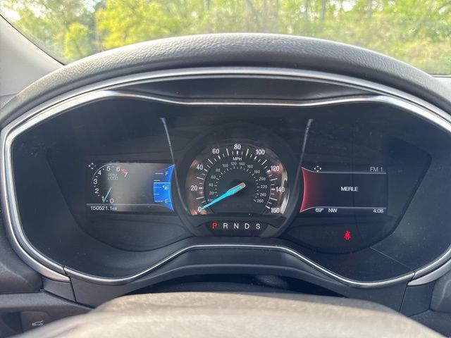 Used 2015 White Ford SE image 24