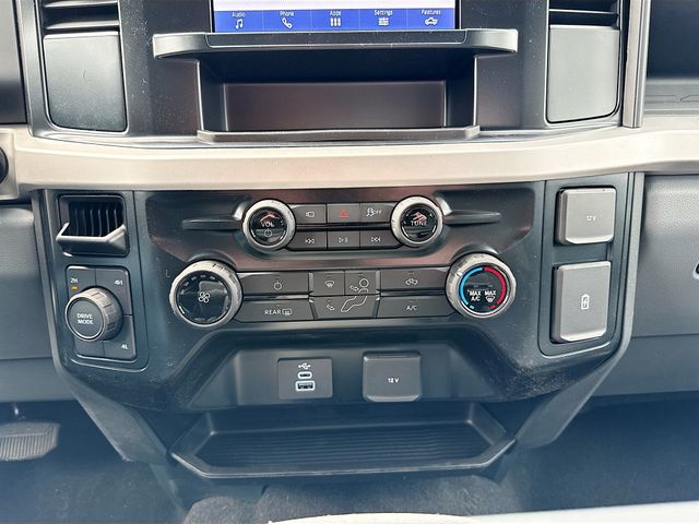 2025 Ford F-250SD XL photo