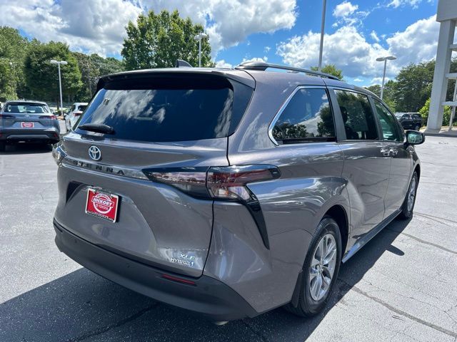 Used 2024 Toyota Sienna Van