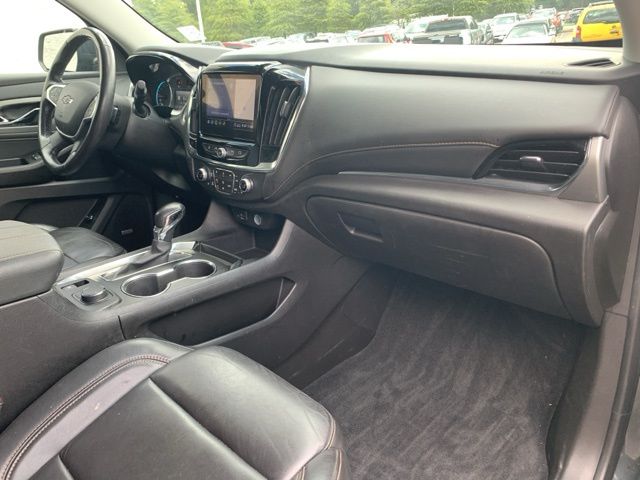 2021 Chevrolet Traverse RS photo