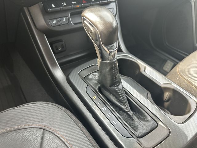 Used 2022 Beige GMC AT4 w/Leather image 23