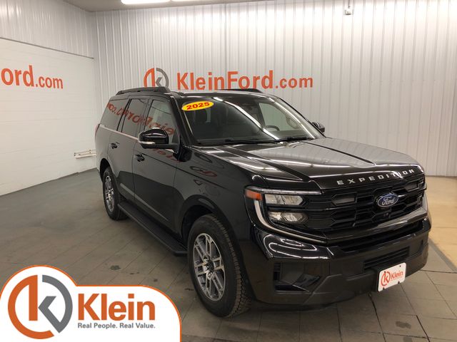 2025 Ford Expedition Active 4WD