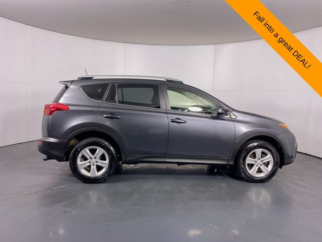 2014 Toyota RAV4 XLE 35