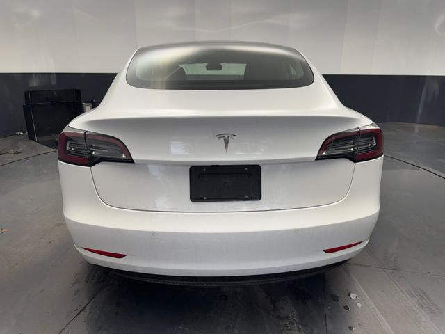 2019 Tesla Model 3 Mid Range 7