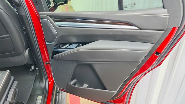 2025 Cadillac Escalade Premium Luxury - Photo 39