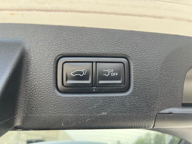 Certified Used 2023 White Kia SX X-Pro image 17