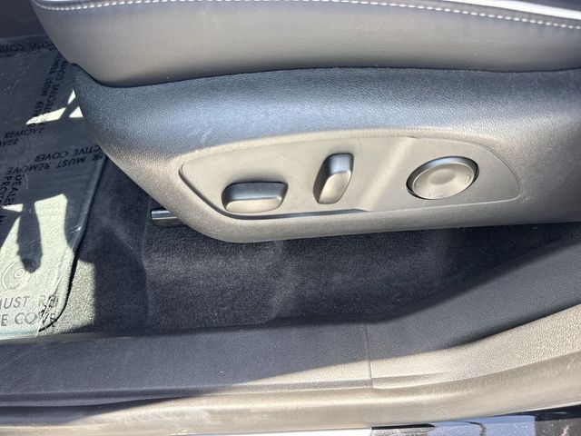 Used 2025 Buick Enclave SUV