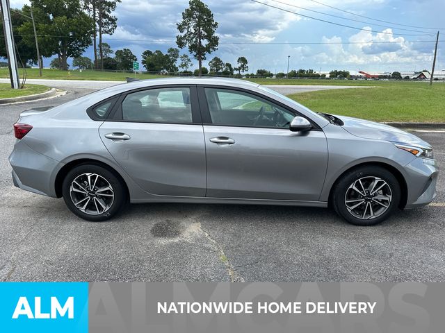 Used 2023 Gray Kia LXS image 4