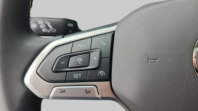 2025 Volkswagen Taos