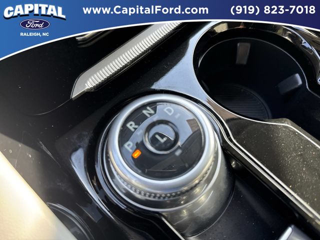 Used 2025 White Ford Platinum image 31