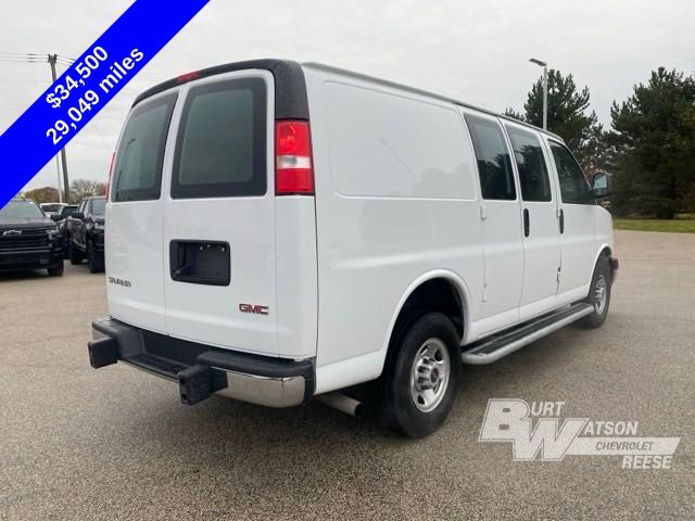 2022 GMC Savana 2500 Work Van 9