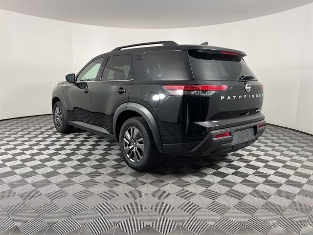 2022 Nissan Pathfinder SV 7