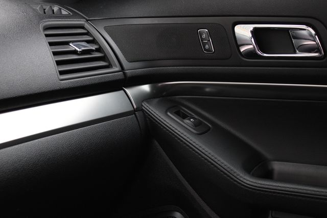 Used 2018 Black Ford Base image 18