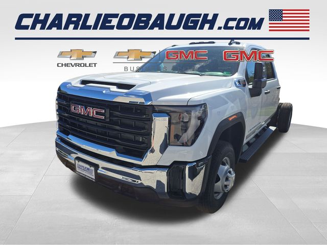 2026 GMC Sierra 3500 Chassis Cab Pro's photo