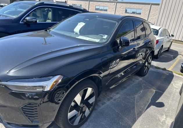 2024 Volvo XC60 T8 Ultimate Dark Theme AWD's photo