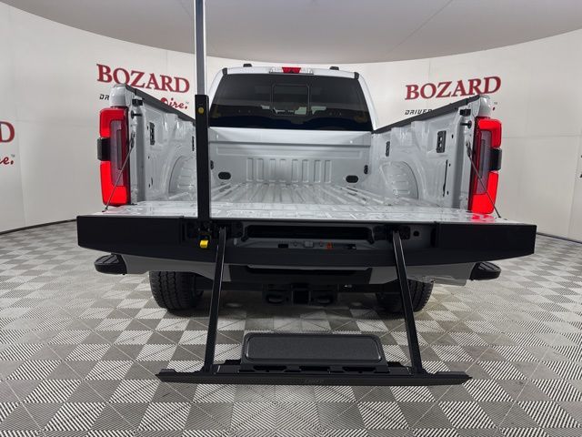 2025 Avalanche Ford Super Duty F-250 SRW Platinum 4X4 Truck
