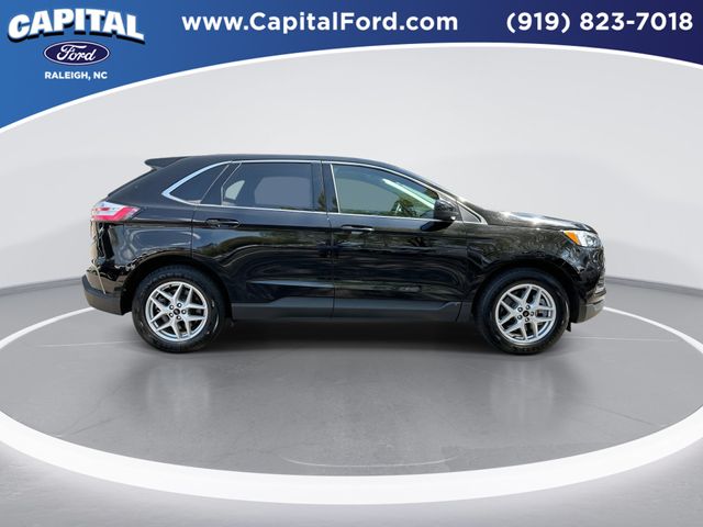 Used 2023 Black Ford SEL image 9