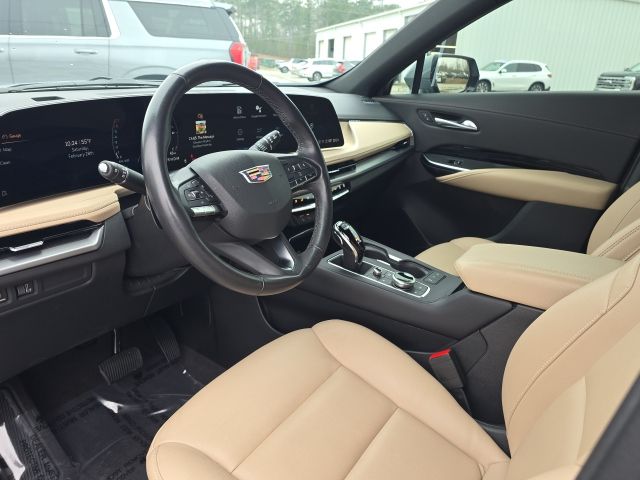 2024 Cadillac XT4 Luxury:C02545