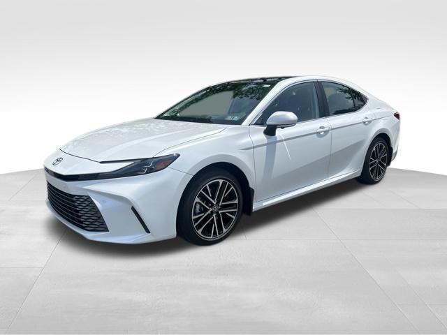 White (Wind Chill Pearl) 2026 Toyota Camry XLE AWD Sedan All-Wheel Drive Continuously Variable Transmission