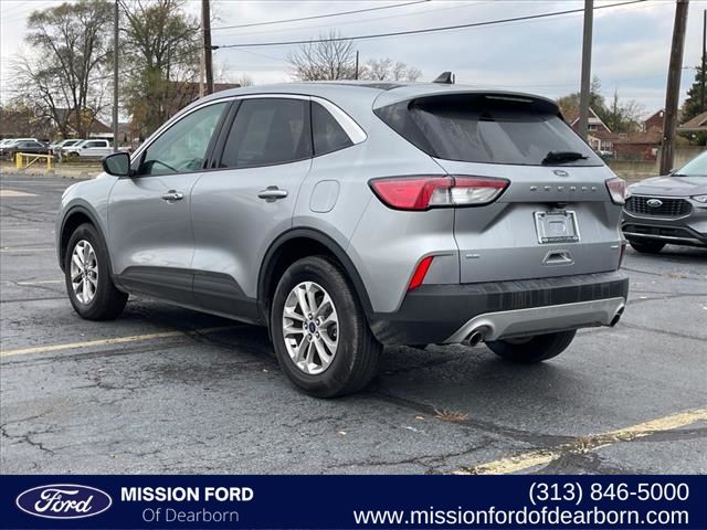 2022 Ford Escape SE 10