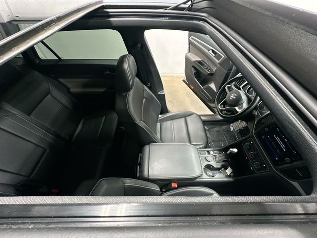 2021 Volkswagen Atlas Cross Sport 3.6L V6 SE w/Technology R-Line  at Subaru and VW of Moon Township