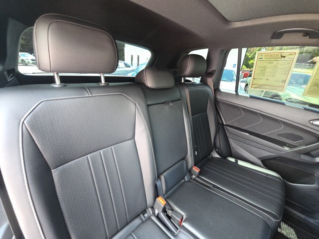2022 Volkswagen Tiguan 2.0T SE R-Line Black:169404A