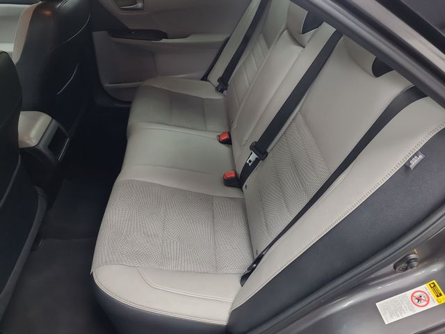 2016 – Toyota – Camry