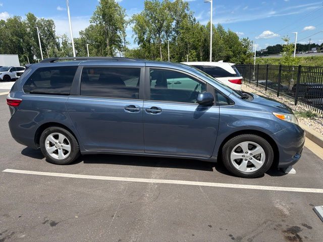 Used 2017 Blue Toyota LE image 5