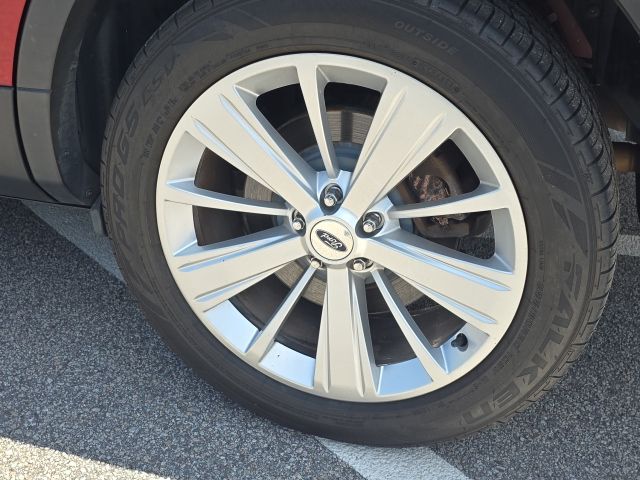 2018 Ford Explorer Limited:168944A