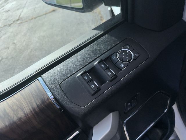 Used 2018 White Ford Lariat image 17