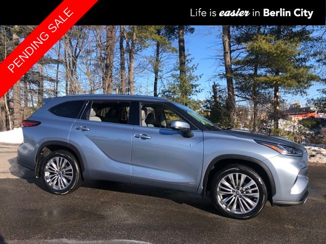 Moon Dust 2021 Toyota Highlander Hybrid Platinum AWD SUV / Crossover All-Wheel Drive Continuously Variable Transmission