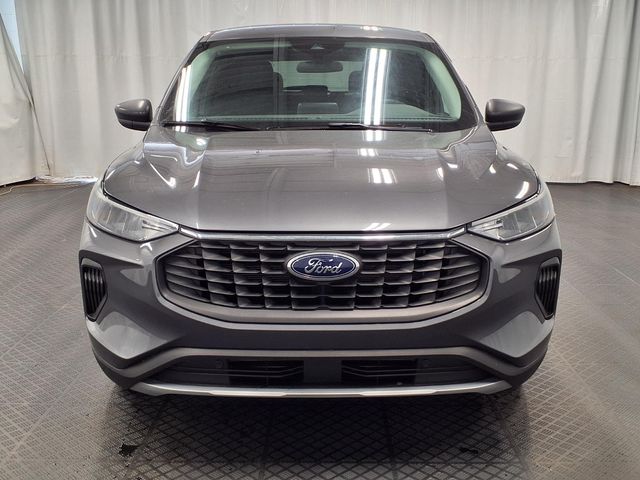 2023 Ford Escape - Image 4