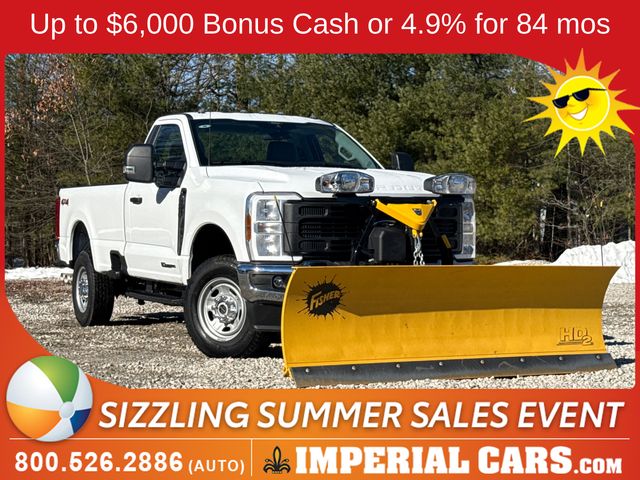 Oxford White 2025 Ford F-250 Super Duty Pickup Truck Four-Wheel Drive Automatic