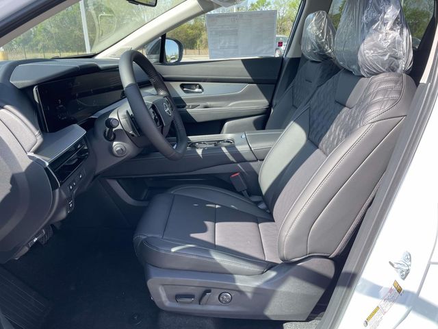 New 2026 White Nissan Platinum image 17