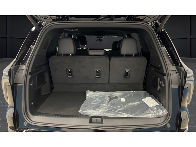 New 2026 Mosaic Black Metallic Chevrolet RS image 26