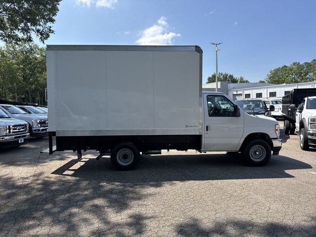 New 2027 White Ford 12FT BOX/RAMP image 9