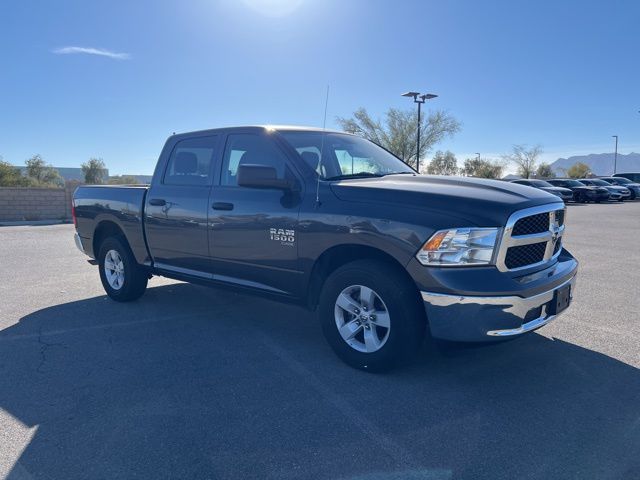 2022 Ram 1500 Classic SLT 2