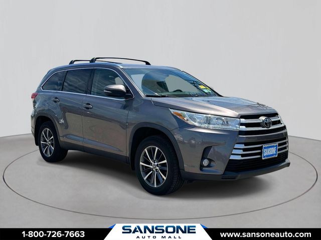 Predawn Gray Mica 2019 Toyota Highlander SUV / Crossover All-Wheel Drive 8-Speed Automatic