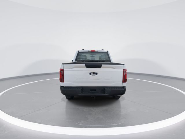New 2026 Oxford White Ford XL image 7