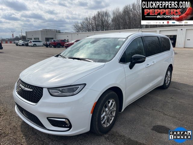 2026 Chrysler Pacifica Select FWD